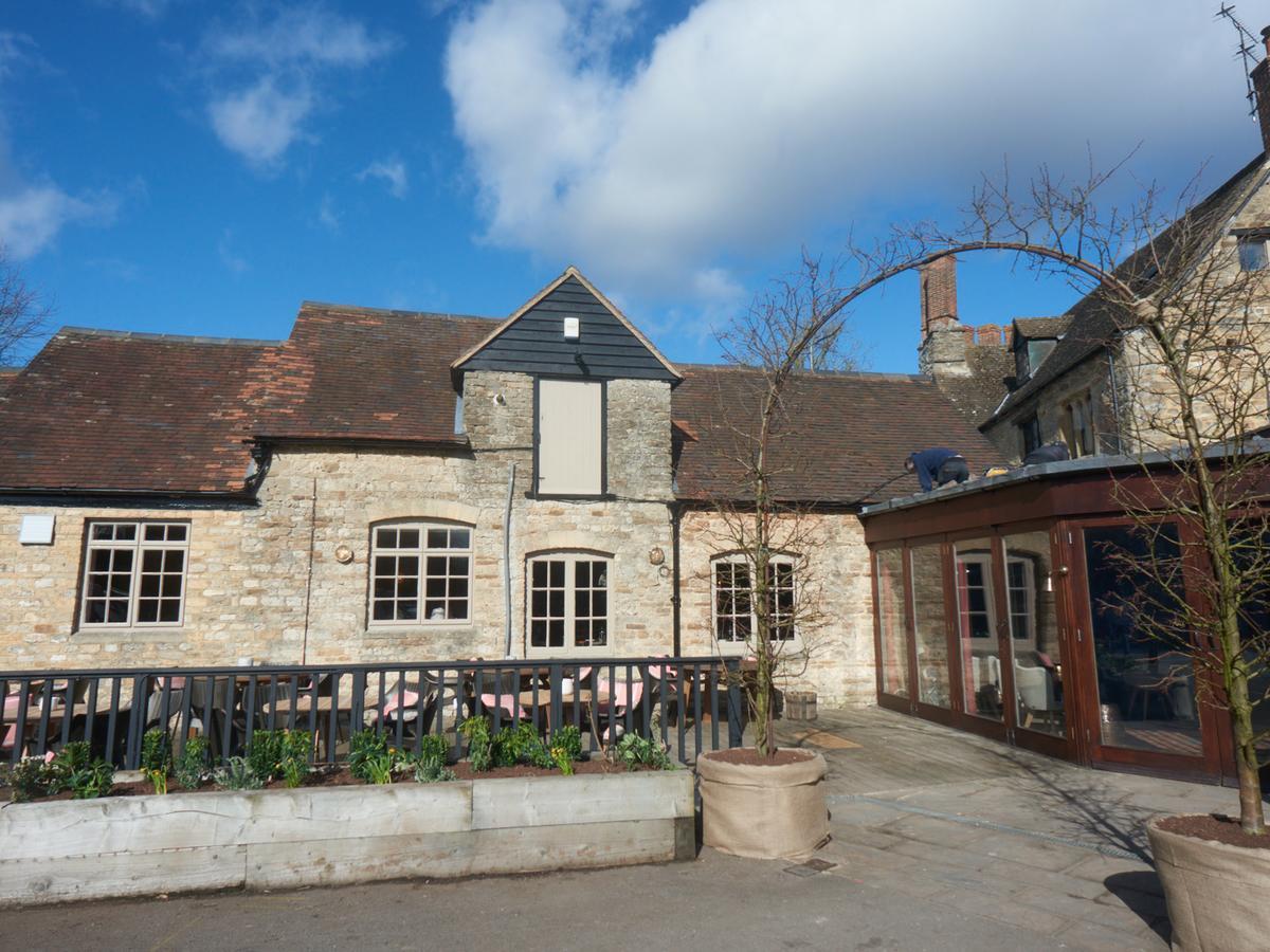 Bear And Ragged Staff Hotel Oxford Exterior photo